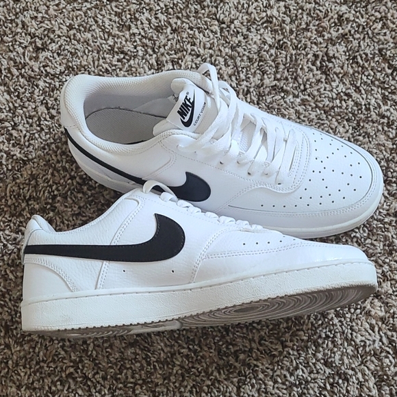 Shoes - Picture 1 of 3